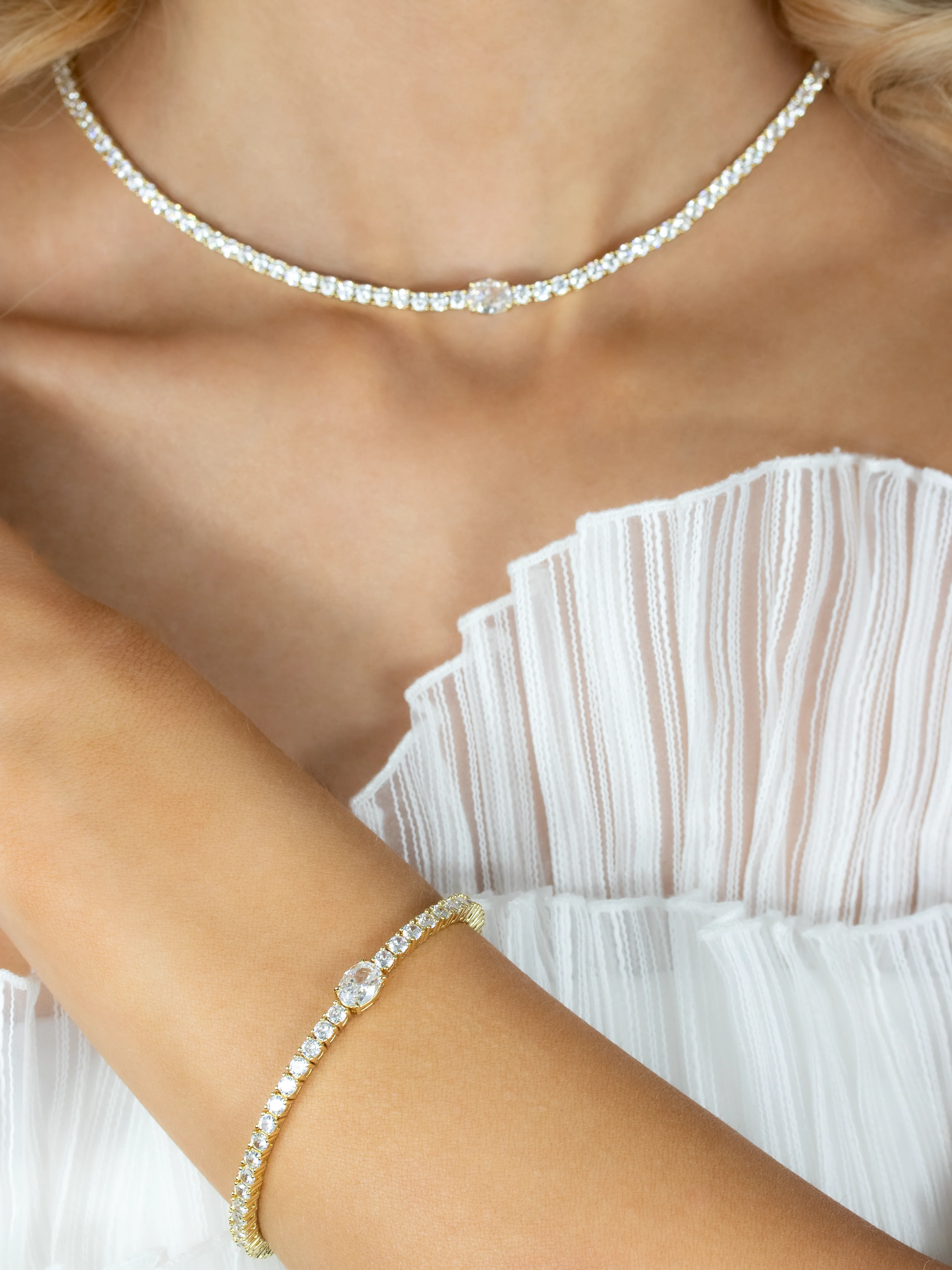 Aurelia Set - Necklace, Earrings & Bracelet - Image 2