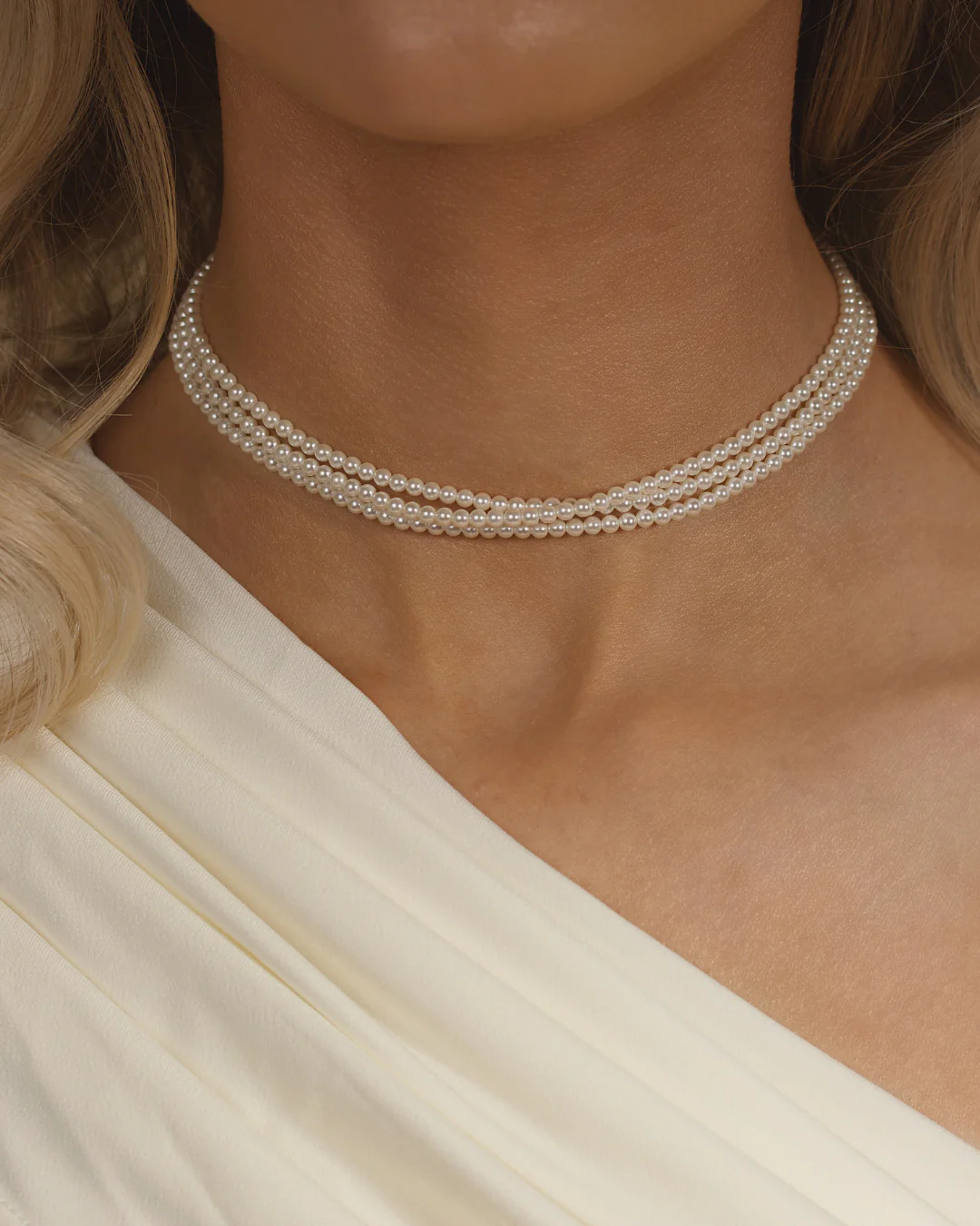Classic Pearl Necklace - Image 2