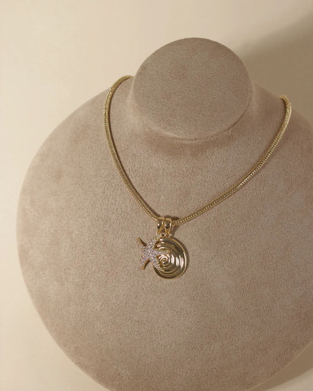 Classic Necklace - Image 4