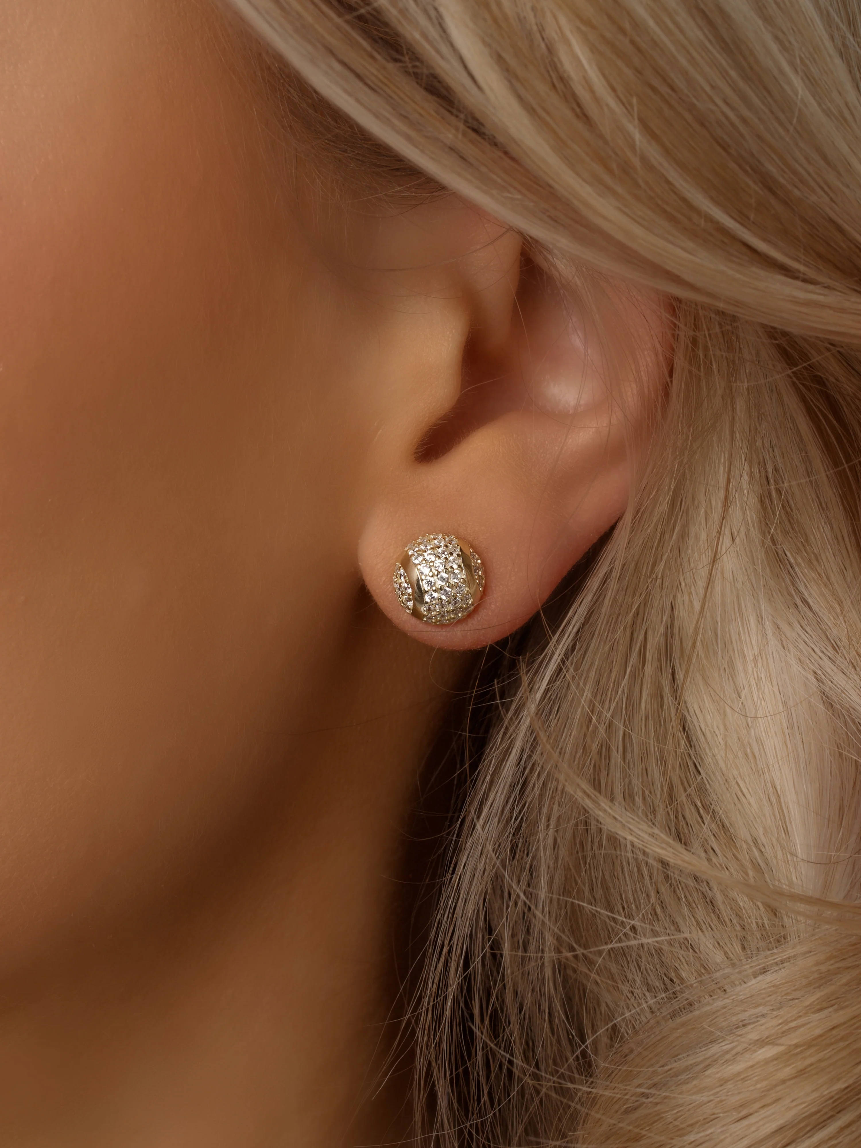 Court Earrings Pavé - Image 2
