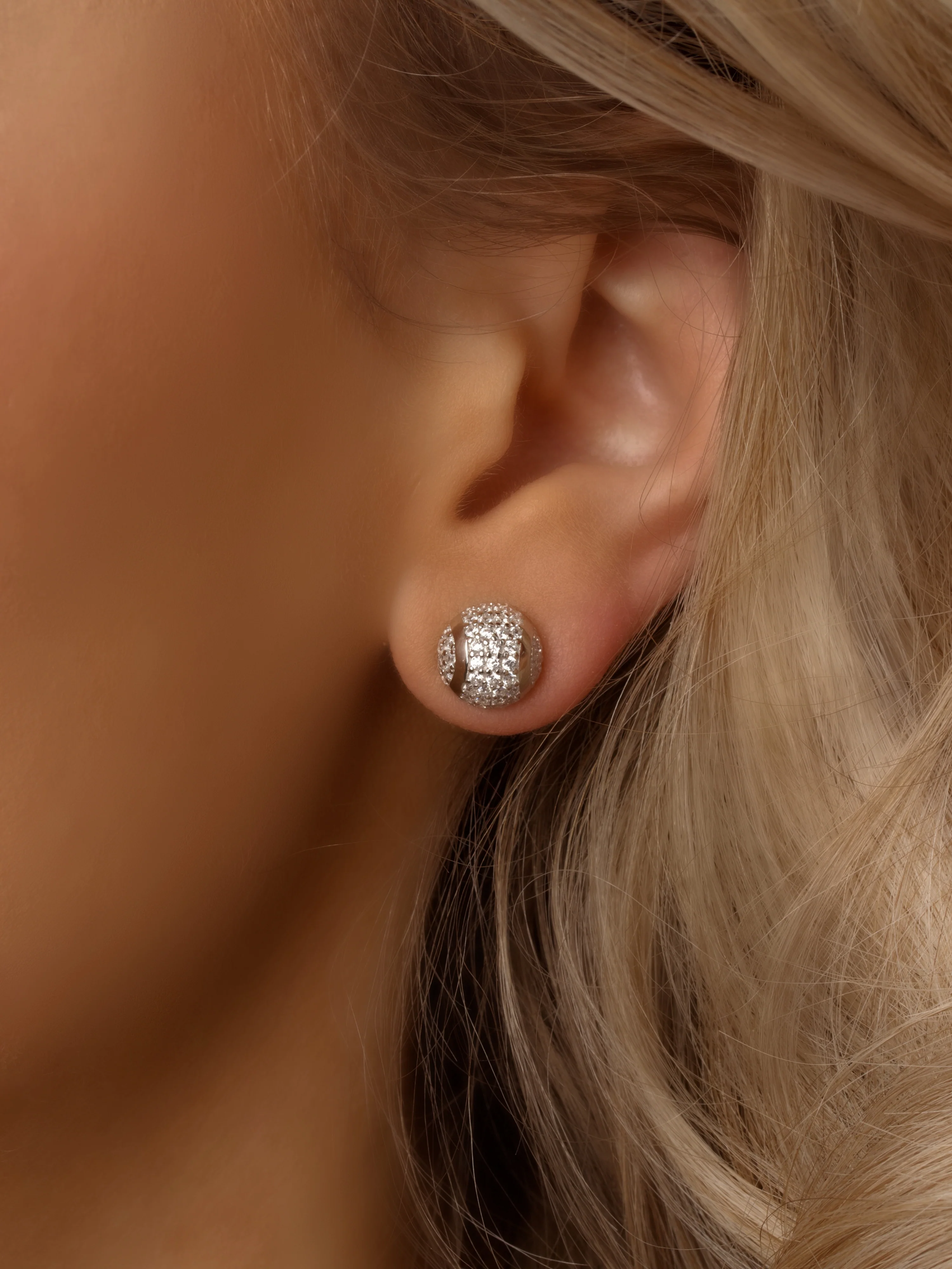 Court Earrings Pavé - Image 2