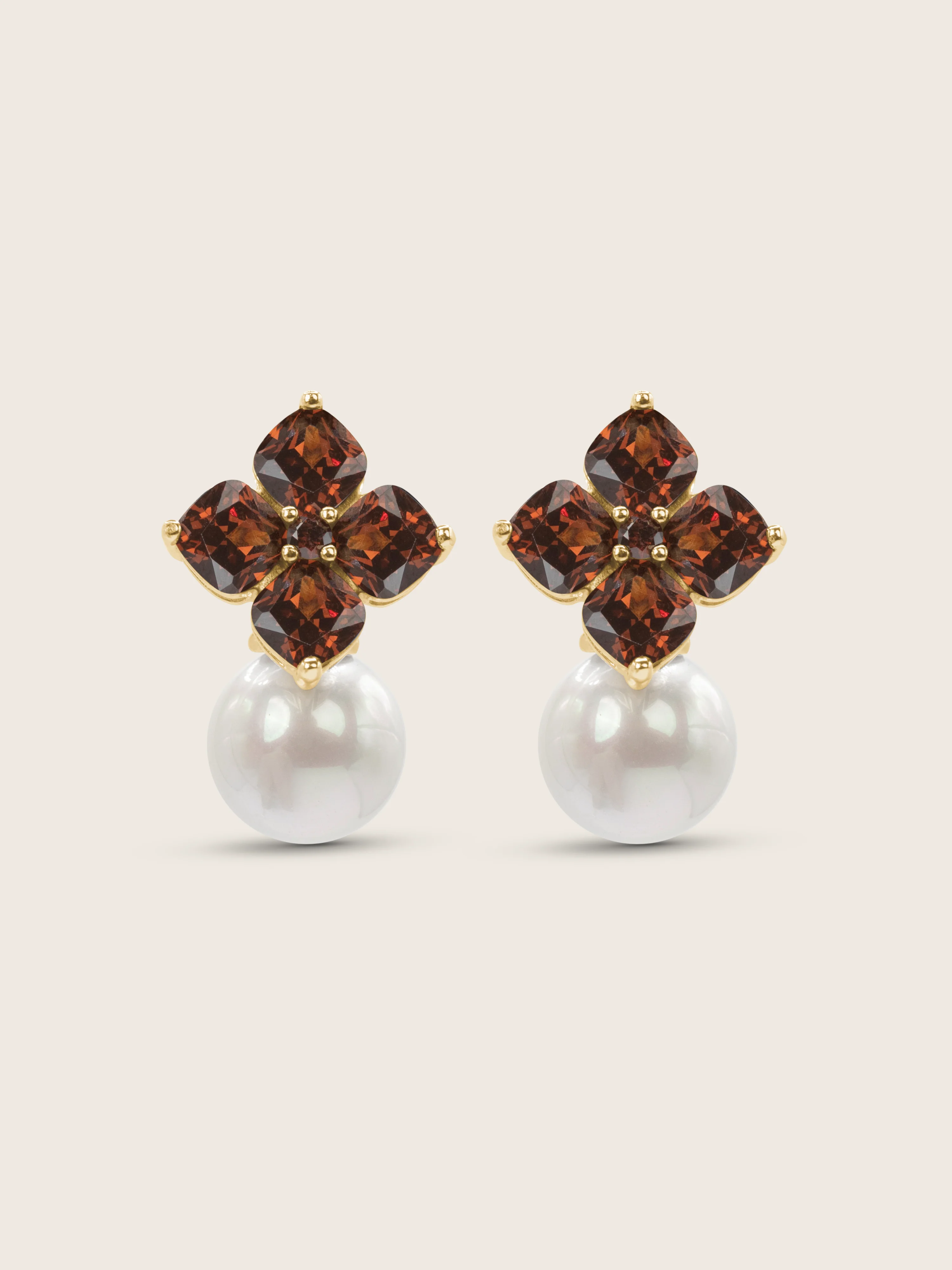 Crystal Hydrangea Pearl Earrings - Cinnamon