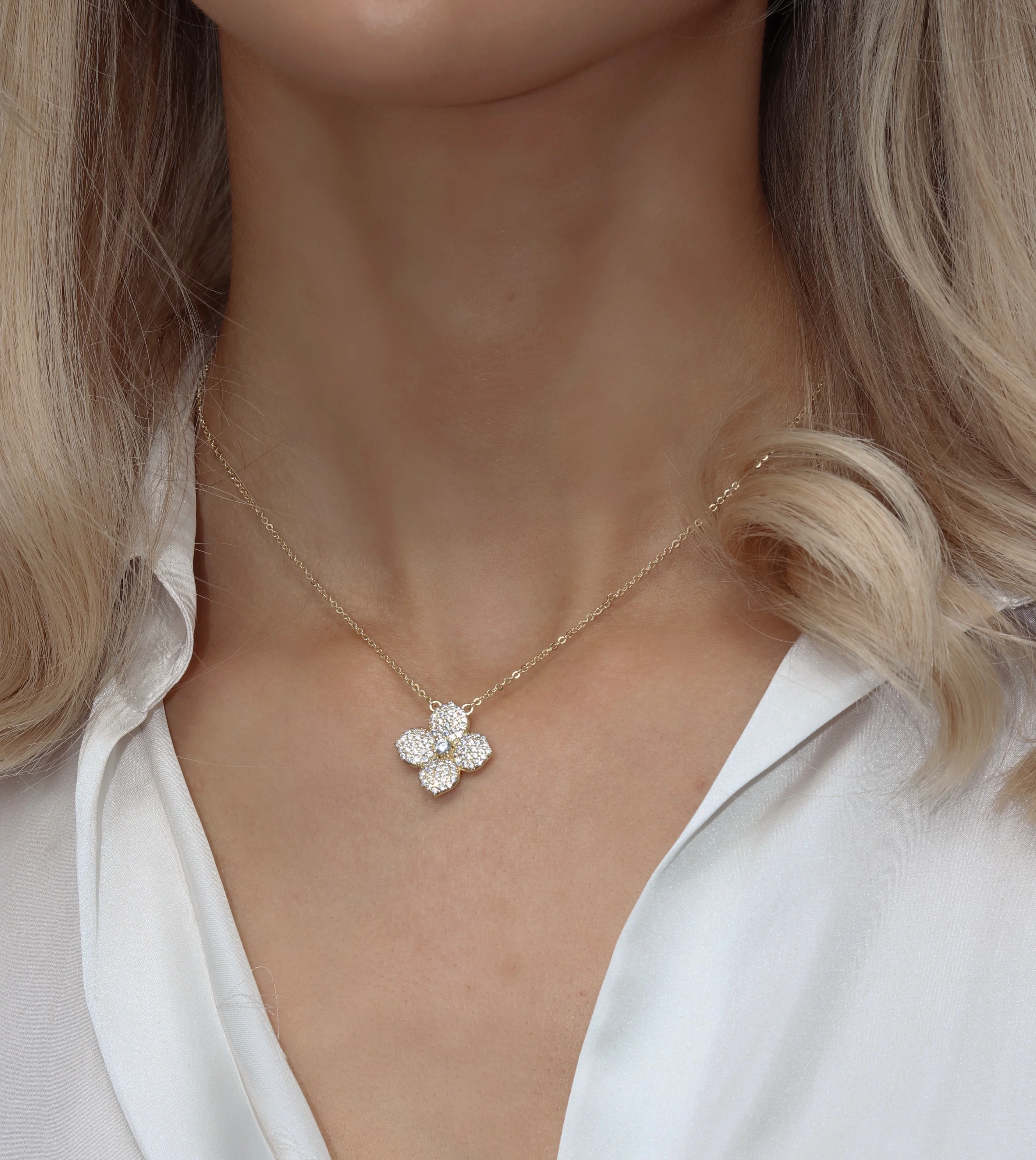 Hydrangea Set - Necklace, Earrings & Bracelet - Image 3