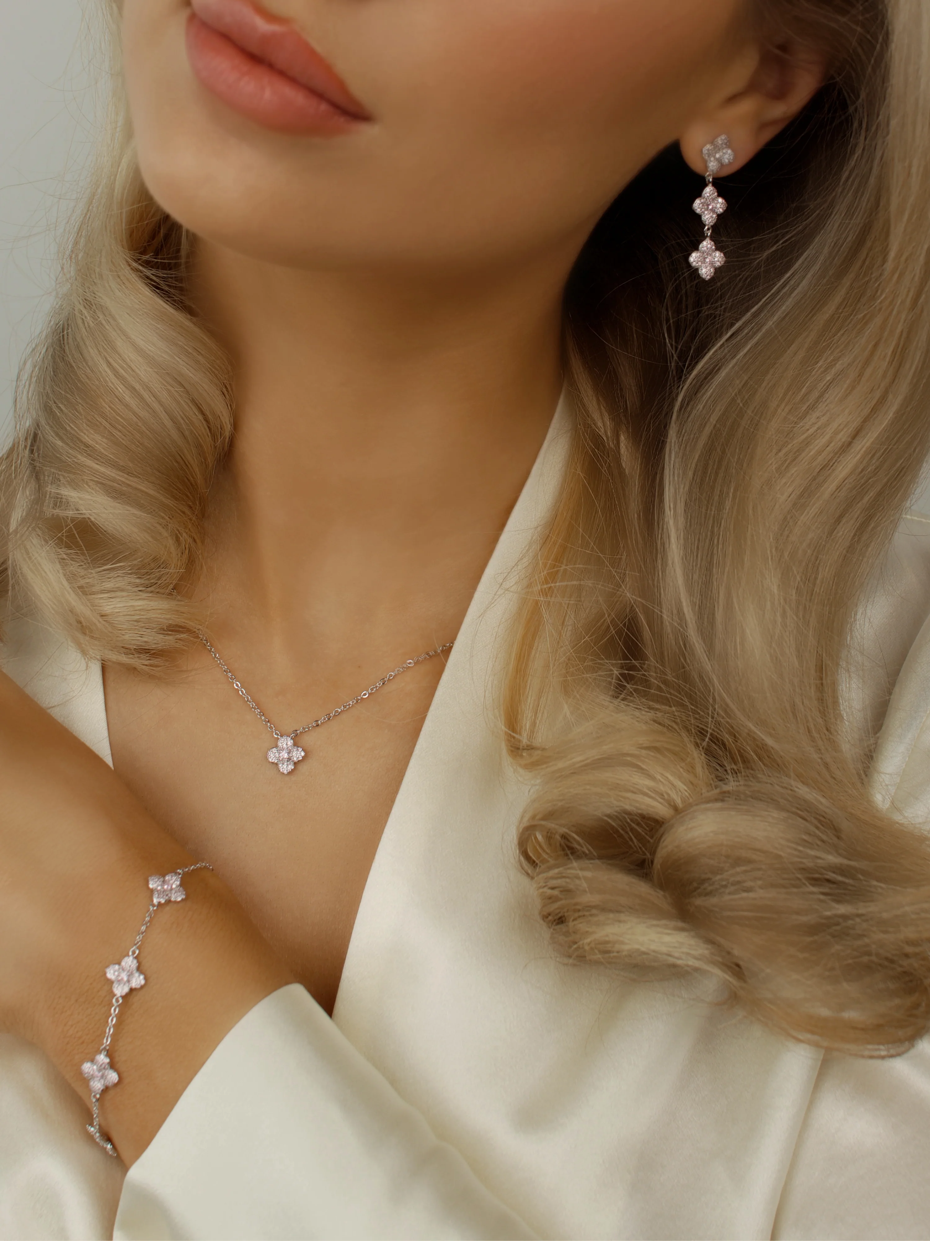 Mini-Triple Hydrangea Earrings - Light Pink - Image 3