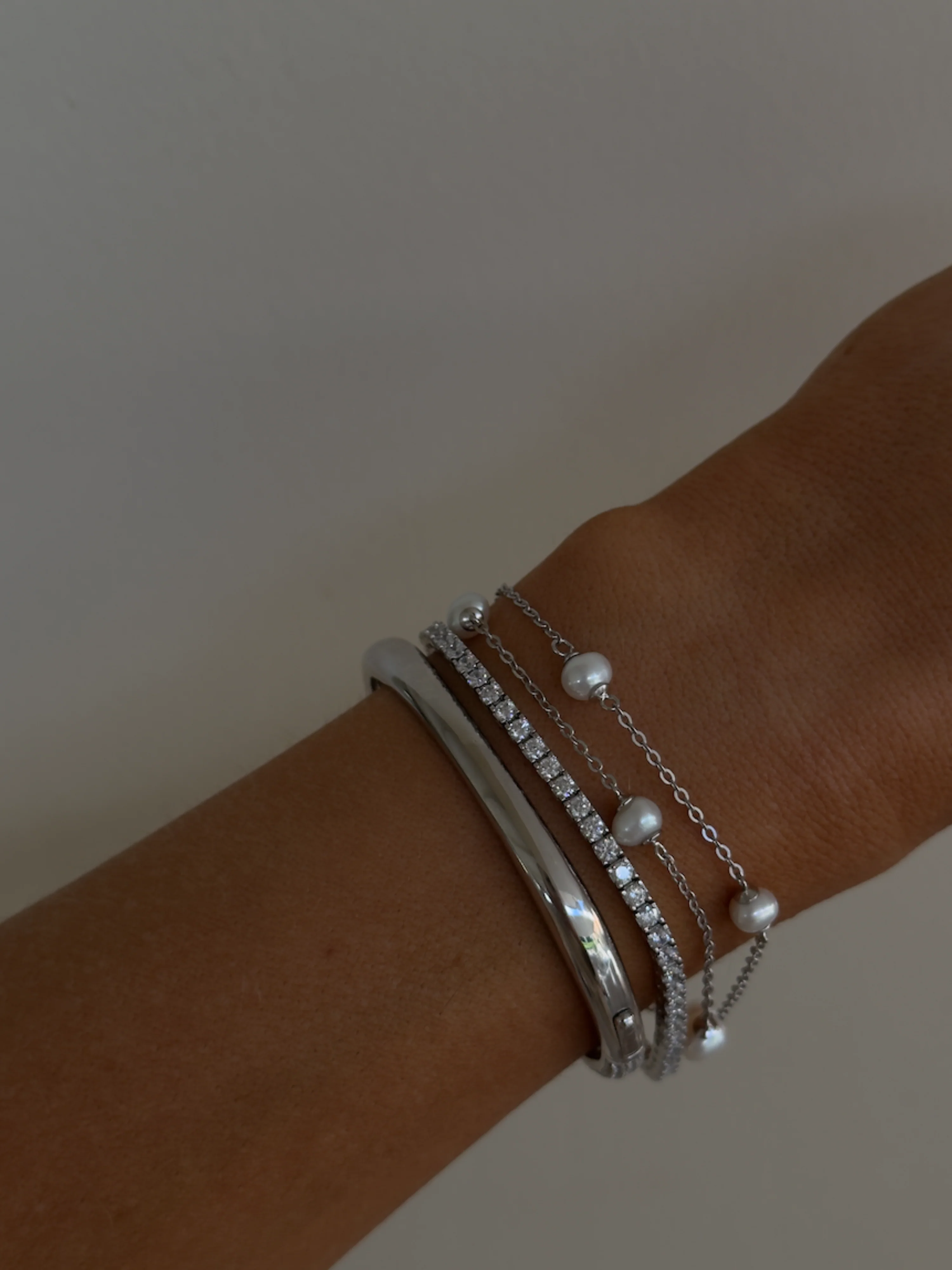 Sophia Mini Freshwater Pearl Bracelet - Image 3